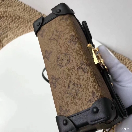 Clutch Malle Trunk Louis Vuitton Petite 0821